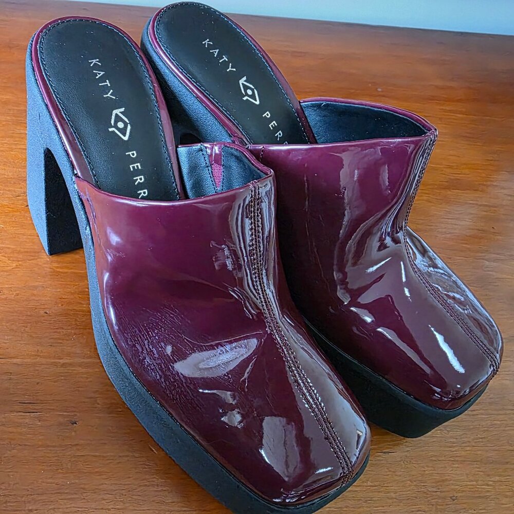 Kathy Perry The Heightten Platform Clogs